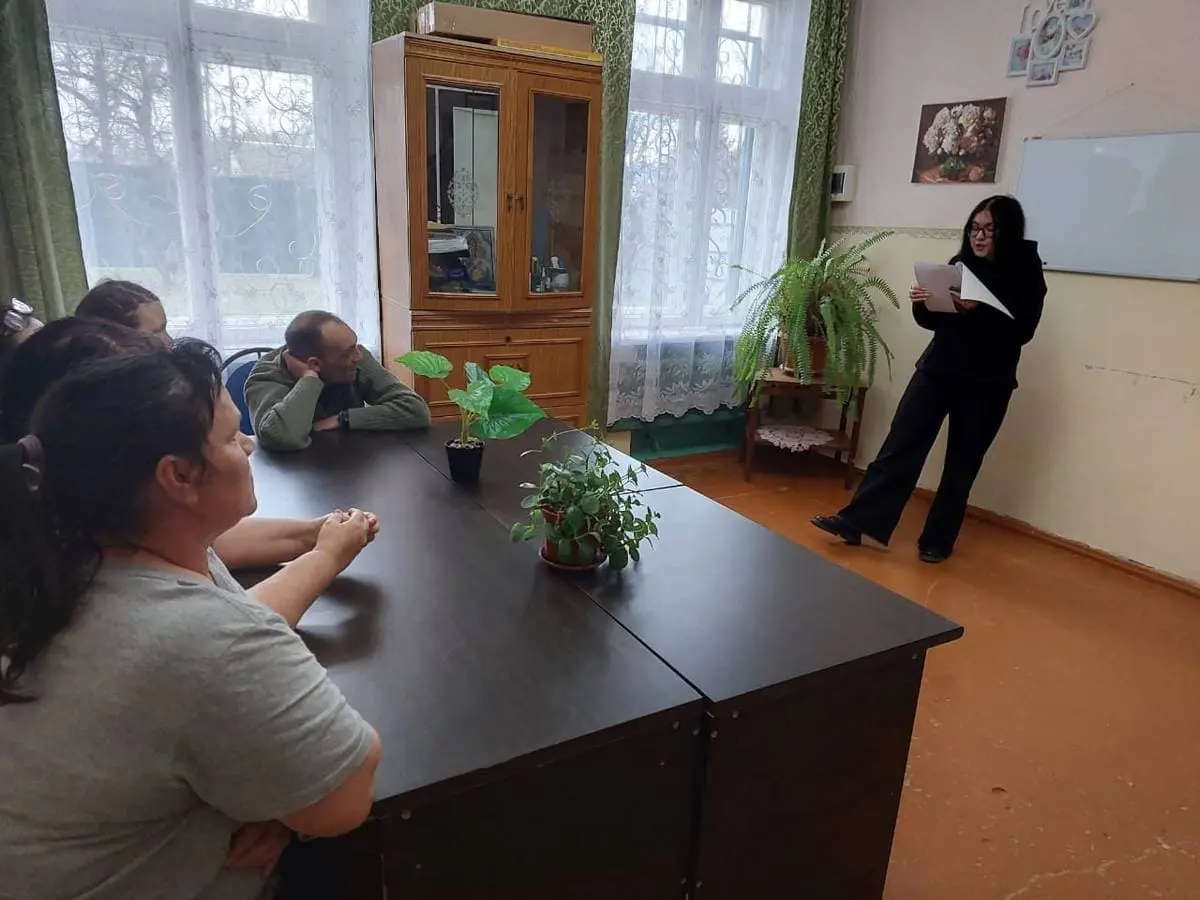 1 апреля, в нашем доме прошла викторина: "Смеёмся вместе"