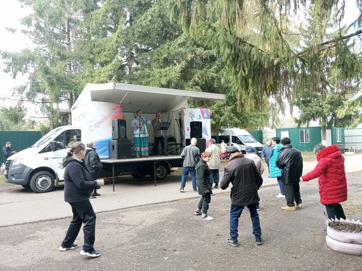 Представили концертную программу ко Дню пожилого человека