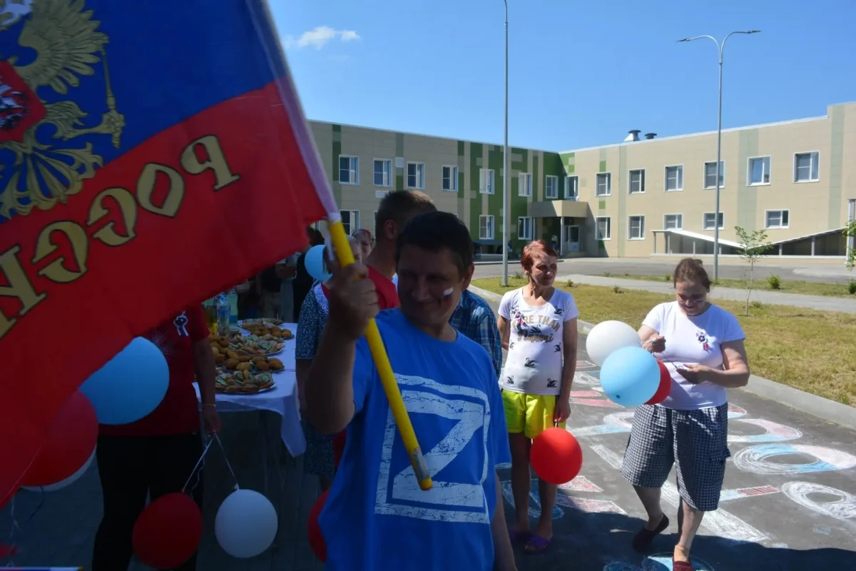 Весело и душевно проживающие Букреевского Дома Соц...